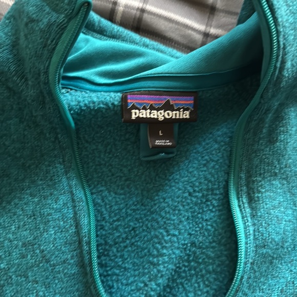Patagonia Women’s 1/4 zip Better Sweater, blue, Size Large - Picture 3 of 5